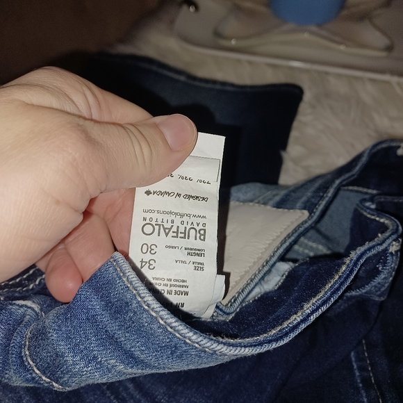 Men's 34/30 BUFFALO DAVID BITTON Six-x Straight Stretch Distressed DarkWash Jean - Picture 8 of 16